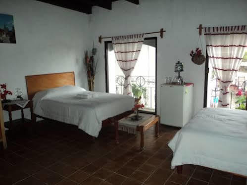 Posada La Plazuela Куэтсалан-дель-Проґресо Екстер'єр фото